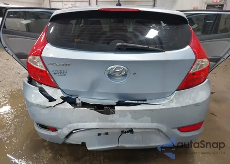 2013 Hyundai Accent Se z USA, uszkodzony, nr VIN KMHCU5AE2DU064303